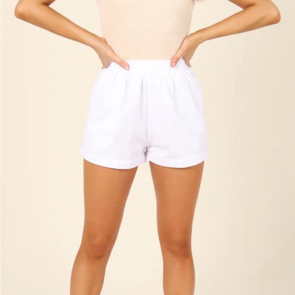 Petal and Pup UTILITY SHORT - WHITE
SNDYS, M